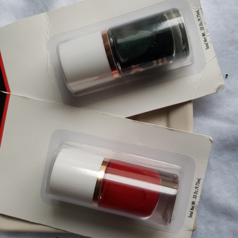 Mineral Fusion Nail Polish Duo Head Over Heels & Green With Envy. NIP